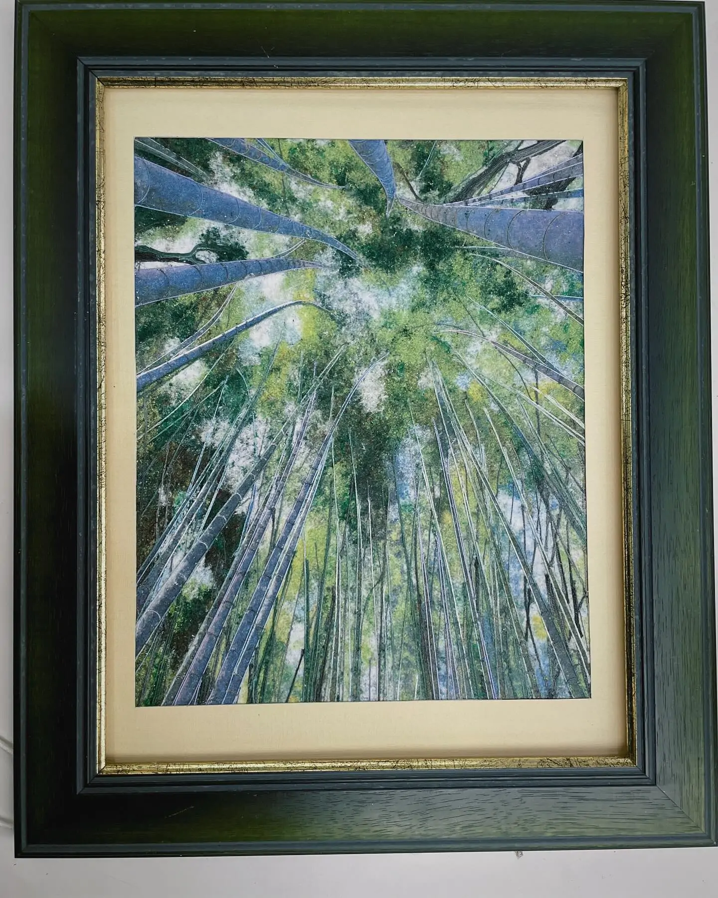 めざす光は希望-アトリエYUKI-AJCクリエイターズコンテスト特別奨励賞をいただきました。ありがとうございますずっと　ずっと　地元に篭ってましたが東京に出さないとだめです　の言葉に背中を押されました。ちょっと光が見えた気がします。上を向いていきましょうありがとう　充代さんそして　私の同志　ときちゃん♪••#atorieyuki #福井県小浜市 #手芸店 #手芸屋 #手芸教室やってます #東京都美術館 #絹糸#絹糸の絵 #冬眠から覚めました #インスタ冬眠してました